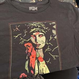 Vintage Y2K Hellboy Movie T-Shirt